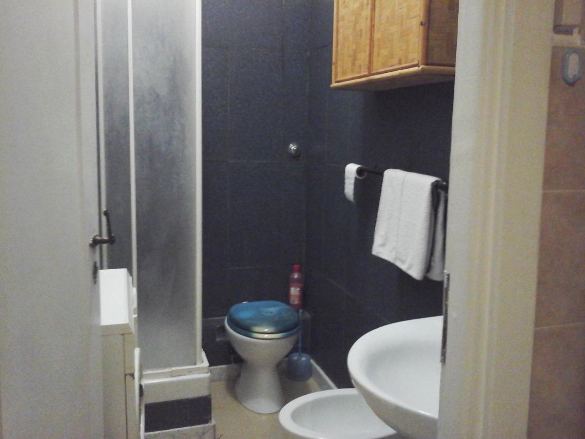 B&B Near Metro' Central Line - Only Wc In The Rooms 15 Minutes To Termini Station 20 To Spagna Square - In The Night Bus Rom Eksteriør billede